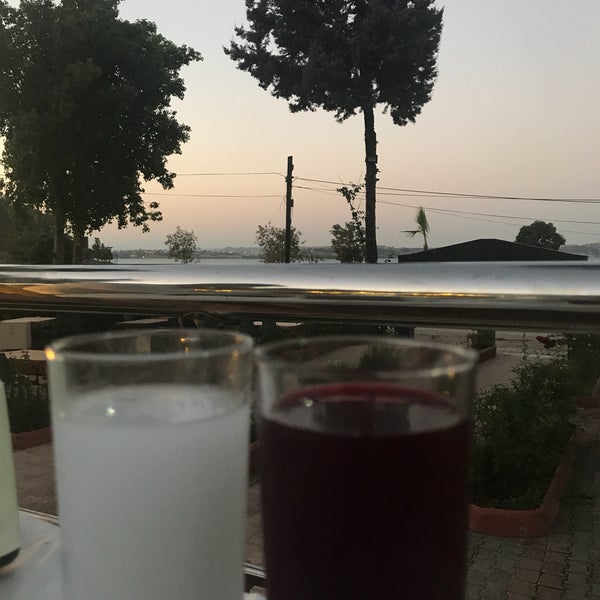 Снимок сделан в Kolcuoğlu Restaurant пользователем Ozan 7/31/2017