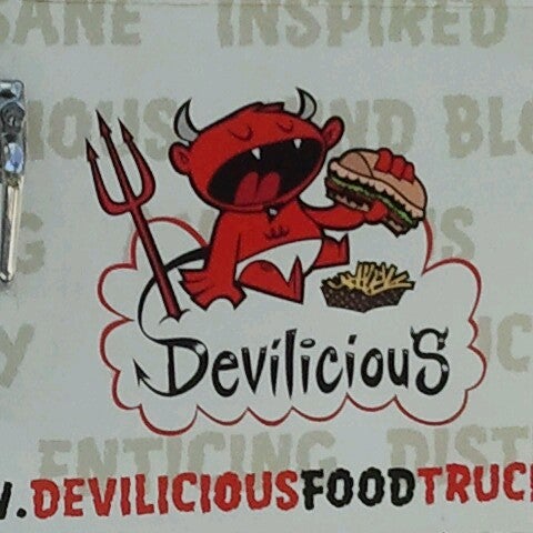 5/31/2013 tarihinde Sandra T.ziyaretçi tarafından Devilicious Food Truck'de çekilen fotoğraf