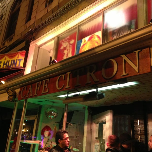 รูปภาพถ่ายที่ Café Citron โดย Racks C. เมื่อ 2/2/2013