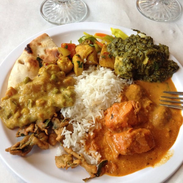 Foto tomada en Haveli Indian Restaurant  por Rachel el 1/30/2014