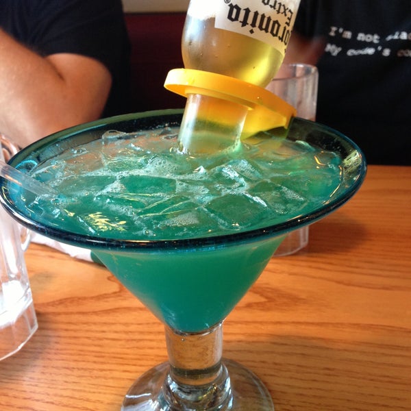 Photo taken at Chili&#39;s Grill &amp; Bar by Aimee L. on 4/22/2013