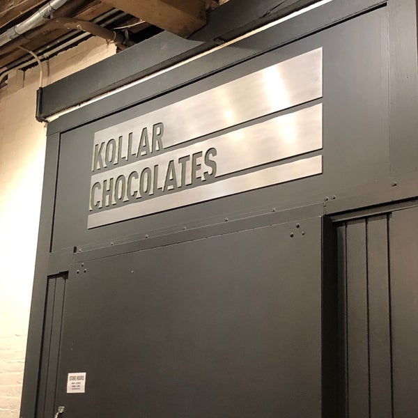 รูปภาพถ่ายที่ Kollar Chocolates โดย Rosa R. เมื่อ 1/27/2019