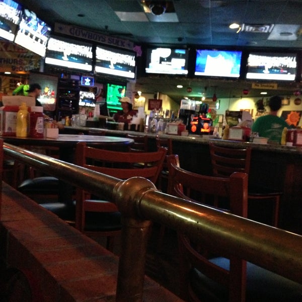 Photo taken at Duke&#39;s Sports Bar &amp; Grill by David W. on 12/19/2012
