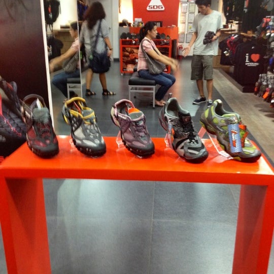 sandugo sandals near me