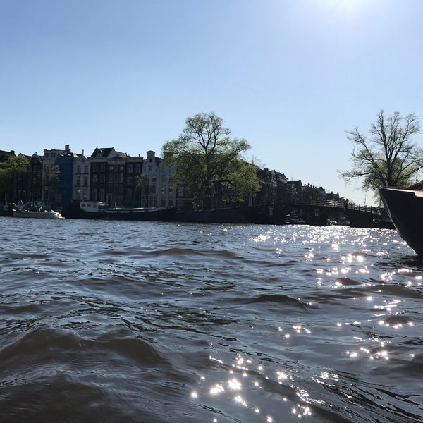 Photo taken at Mobypicture boat by Gijsbregt B. on 4/20/2018