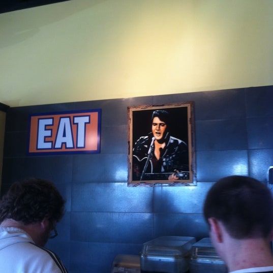 This is the only chicken joint where Elvis is the KING! ya ant nothin but a chicken finger