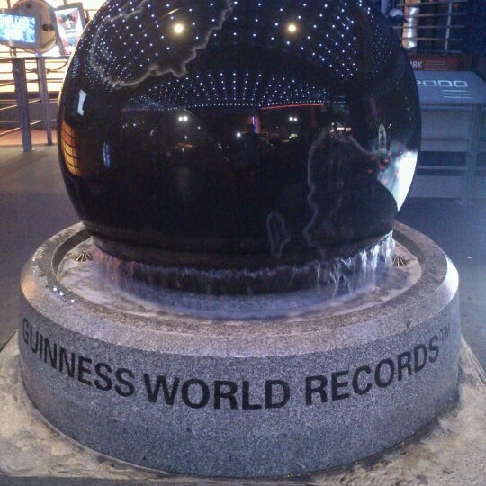 Photo taken at Guinness World Records Museum by Марина А. on 8/1/2012