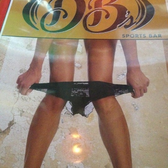 Foto scattata a DB&#39;s Sports Bar da Finally Free il 9/29/2012