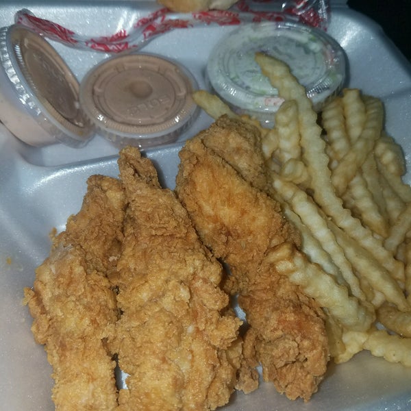 Photo taken at Raising Cane&#39;s Chicken Fingers by Kevin M. on 11/7/2016