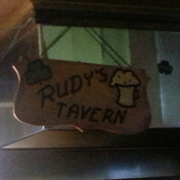 6/21/2013にElisa C.がRudy&#39;s Tavernで撮った写真