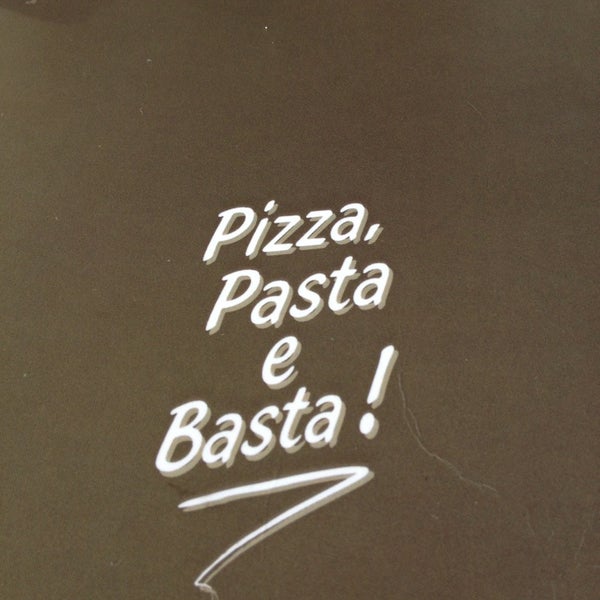 Photo prise au Pizza, Pasta e Basta! par Maarten V. le8/17/2013