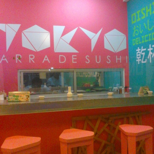 Foto scattata a Tokyo Sushi Mid da Carlos C. il 3/26/2013