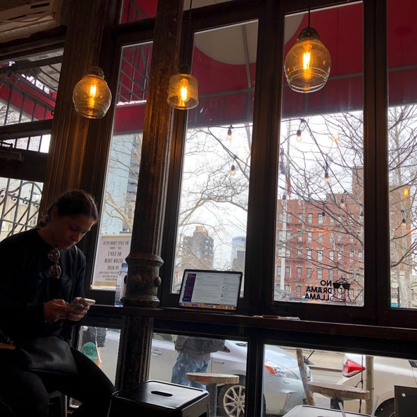 4/5/2019 tarihinde Andrey K.ziyaretçi tarafından The Lazy Llama Coffee Bar'de çekilen fotoğraf