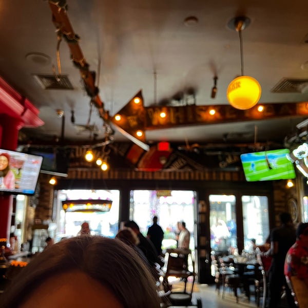 Foto scattata a Grease Burger, Beer and Whiskey Bar da Piston H. il 1/15/2022