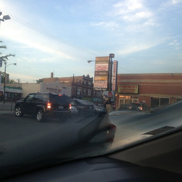 Foremost Liquors Humboldt Park 3301 W North Ave