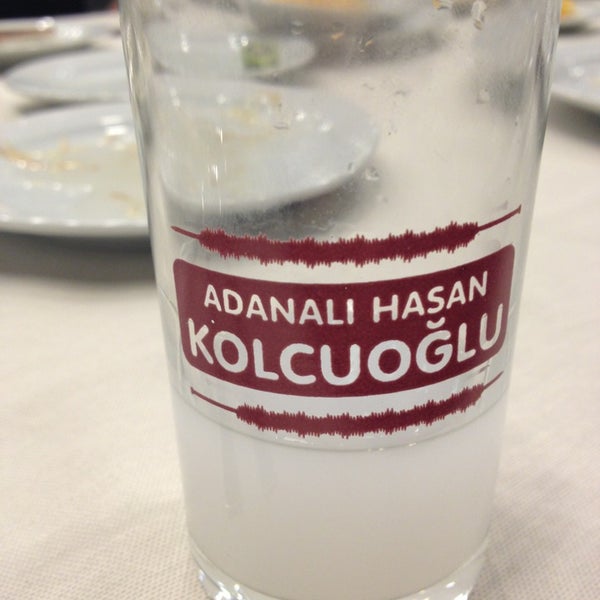2/8/2013 tarihinde Murat O.ziyaretçi tarafından Adanalı Hasan Kolcuoğlu Restaurant'de çekilen fotoğraf