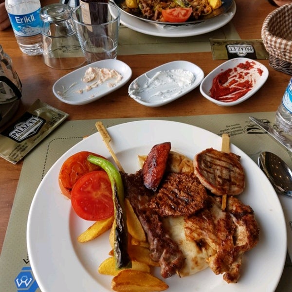 Снимок сделан в Palaz Et Restaurant пользователем Akın 4/5/2017