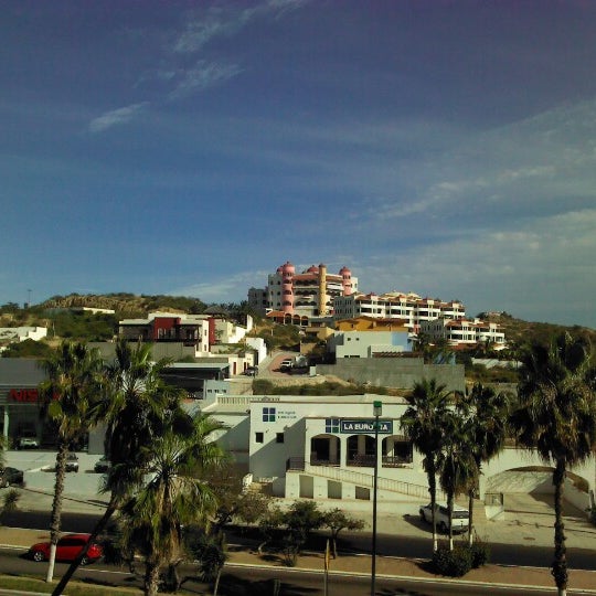 Photo taken at Las palmas Hotel &amp; Suites by Hoo R. on 1/7/2013