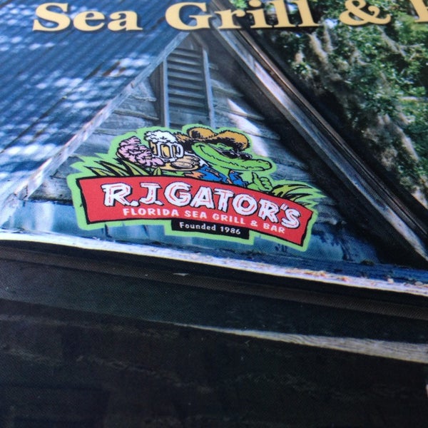 Photo taken at RJ Gator&#39;s Florida Sea Grill &amp; Bar by Ellen H. on 1/30/2013