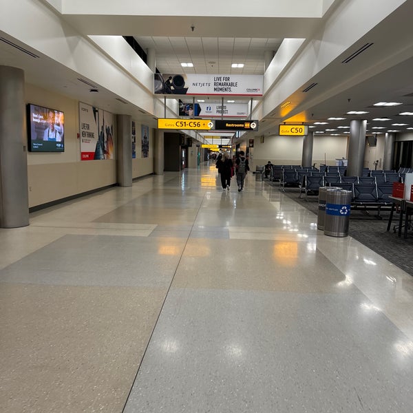 Снимок сделан в John Glenn Columbus International Airport (CMH) пользователем Tim W. 3/26/2024