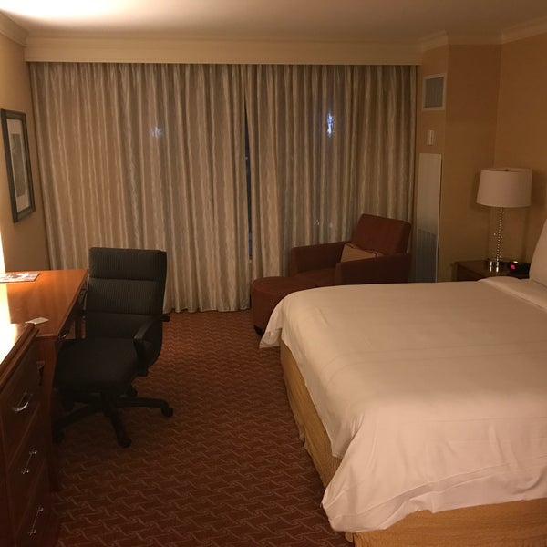 Photo taken at Baltimore Marriott Waterfront by Tim W. on 4/16/2018