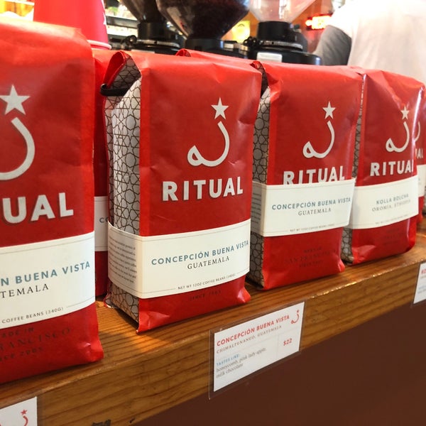 Foto tirada no(a) Ritual Coffee Roasters por Shaft em 6/16/2019
