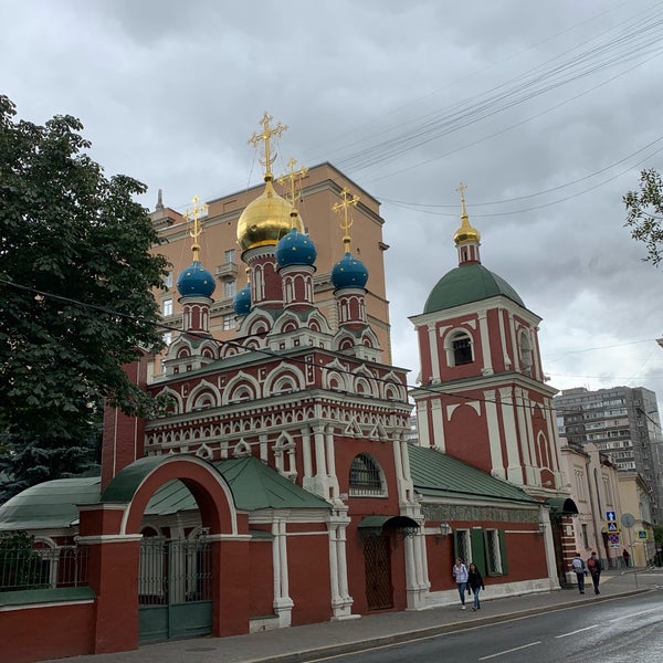 Церковь успения богородицы в гончарах. Храм успения пресвятой богородицы в гончарах. Церковь успения в гончарах в москве. Храм успения богородицы на таганке в москве. Храм успения пресвятой богородицы в гончарах.