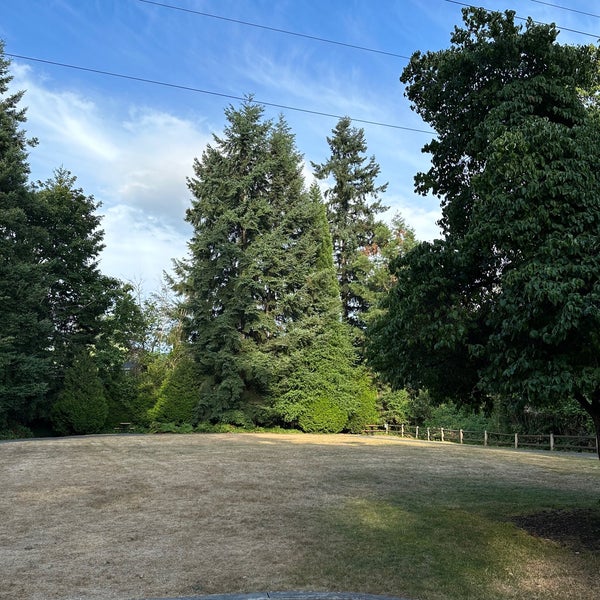 Rose Hill Meadows Park