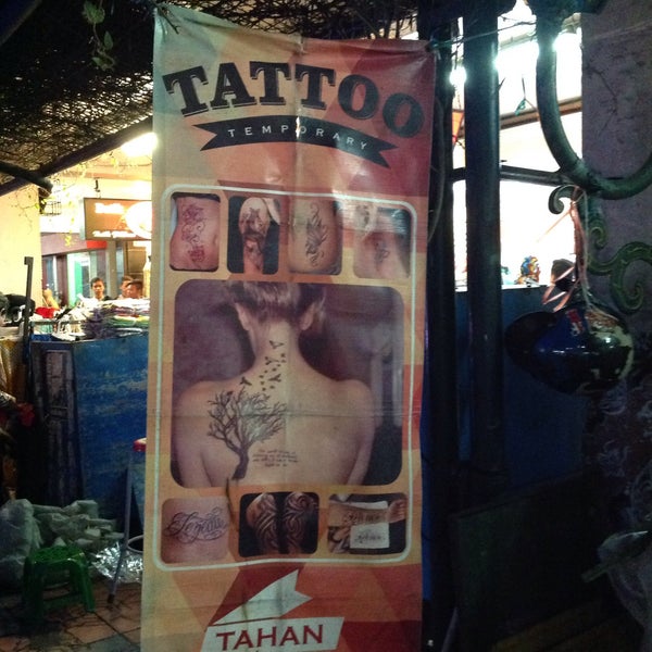 Temporary tatto...Malioboro aj depan DPRD DIY