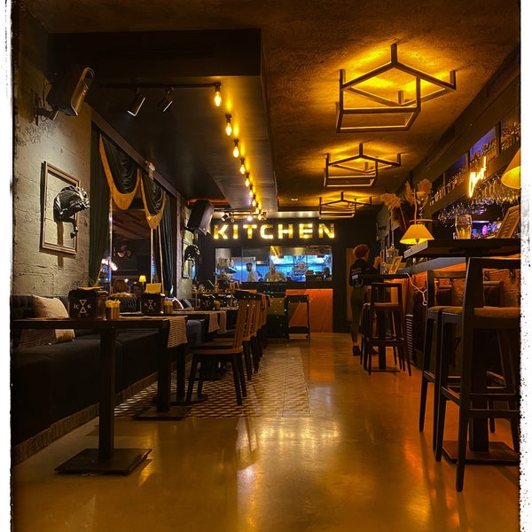 9/24/2022にHakan K.がAkava Lounge Food &amp; Drinkで撮った写真