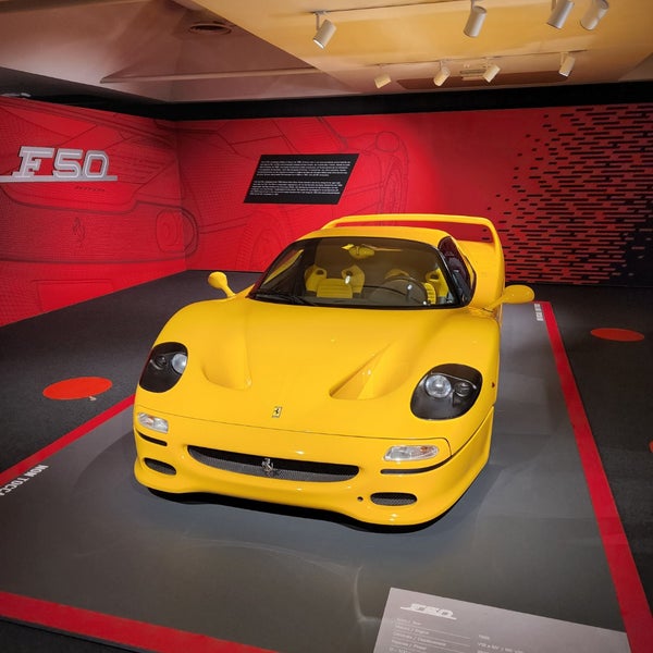 รูปภาพถ่ายที่ Museo Ferrari โดย Mishkaaaa เมื่อ 8/29/2022