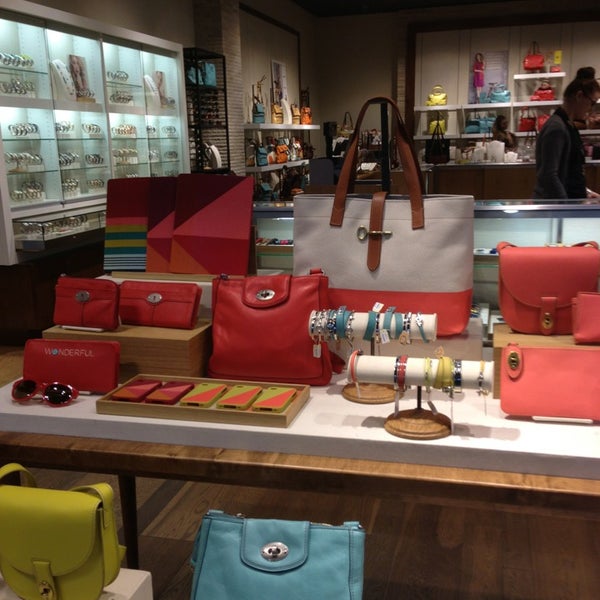 fossil lakeside mall