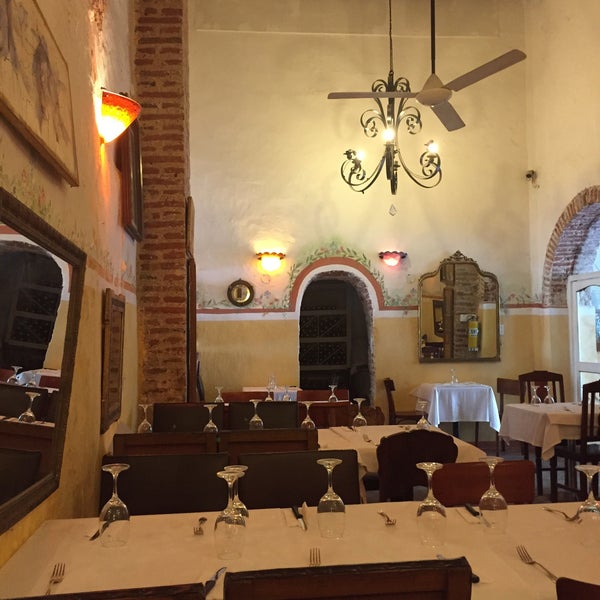 Photo taken at Donde Olano Restaurante by Jaime Andrés Toledo on 5/14/2015