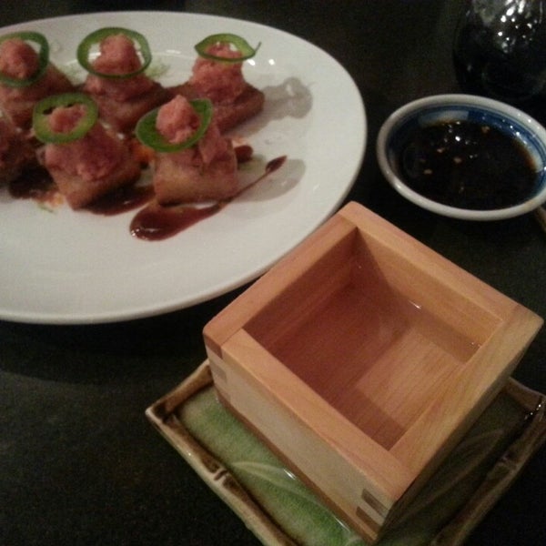 Photo taken at Itacho Japanese Izakaya and Sushi by Austin J. on 3/1/2013