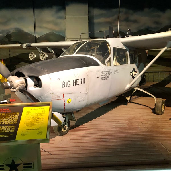Das Foto wurde bei Museum of Aviation von Carlos W. am 9/19/2018 aufgenommen