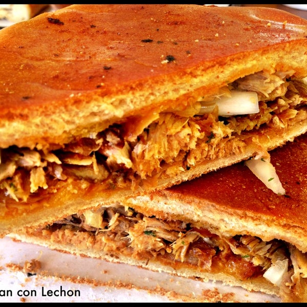 Foto tirada no(a) Caliente Cuban Sandwich por Winston W. em 1/18/2013