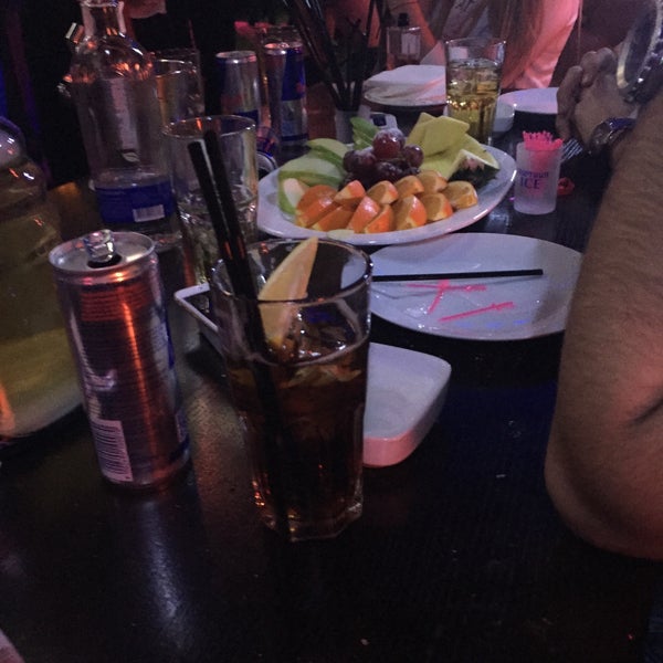 Foto tirada no(a) Vodka Bar por MSsunar em 2/12/2015