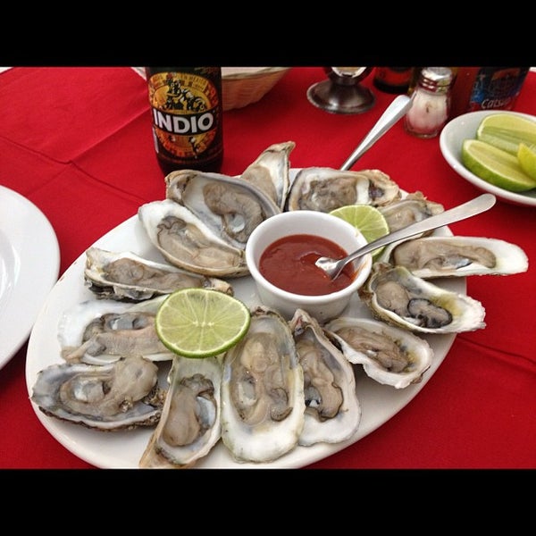 12/1/2012 tarihinde ॐ Reyna María C.ziyaretçi tarafından Restaurante Hnos. Hidalgo Carrion'de çekilen fotoğraf