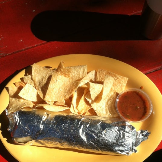 Снимок сделан в Pepino&#39;s Mexican Grill - Hawthorne пользователем Tucker 10/1/2012