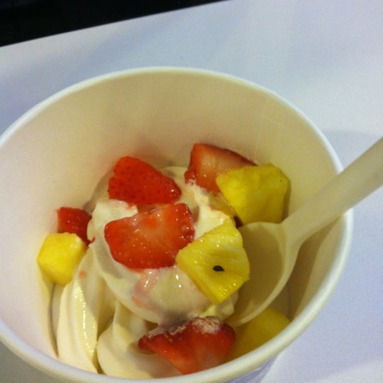 Photos at Swirl Frozen Yogurt (Now Closed) Frozen Yogurt Shop in Portland