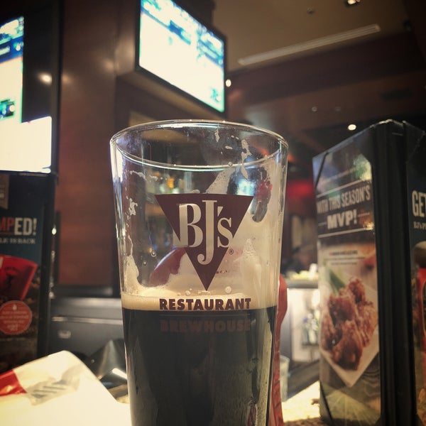 Photo taken at BJ&#39;s Restaurant &amp; Brewhouse by Drew H. on 10/13/2018