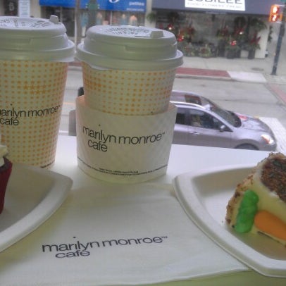 12/9/2012にMargaret L.がMarilyn Monroe Cafeで撮った写真