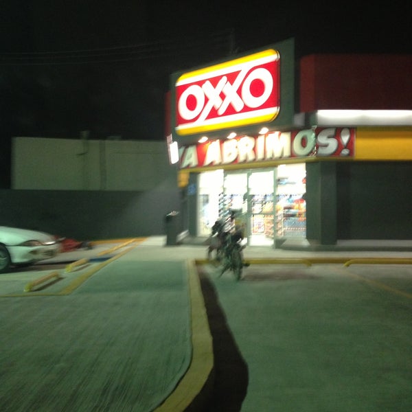 Oxxo 28 Juarez Tienda de autoservicio en Ciudad Victoria