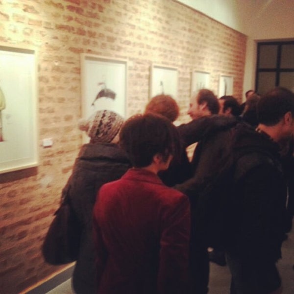1/31/2013にGriZineがMilk Galleryで撮った写真