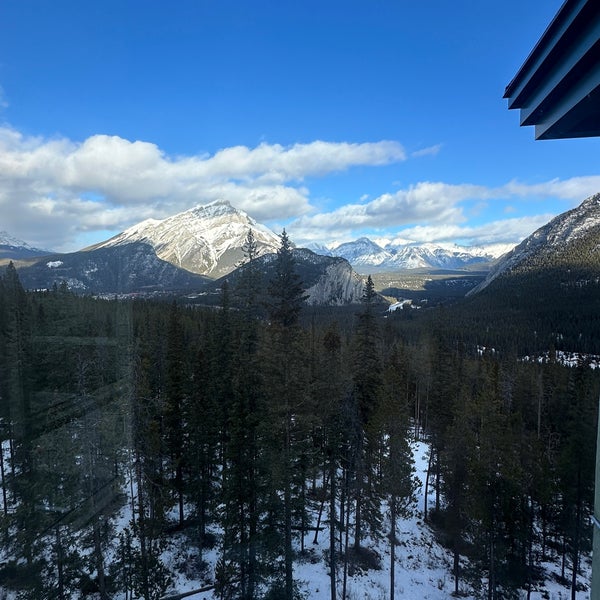 Foto scattata a Banff Gondola da Thuan H. il 1/4/2024