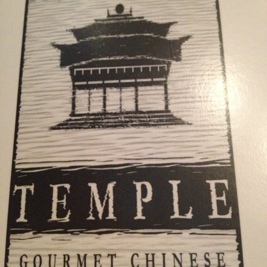 Foto scattata a Temple Gourmet Chinese da Stephanie A. il 10/21/2012