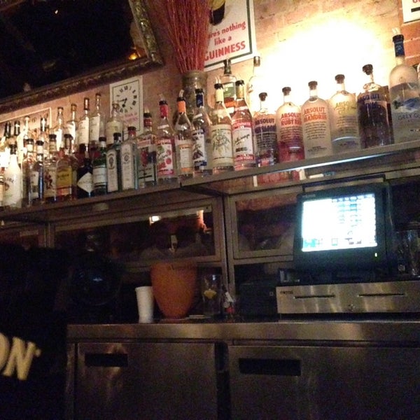 Ulysses Folk House Financial District'de Bar