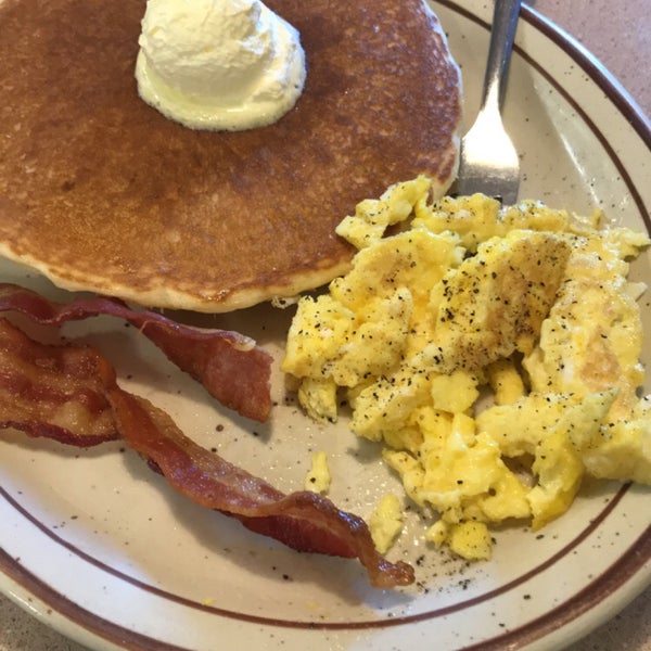 Logue's Restaurant American Restaurant in Hannibal