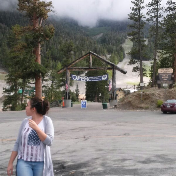 Photo taken at Las Vegas Ski And Snowboard Resort by Lucia V. on 8/3/2014
