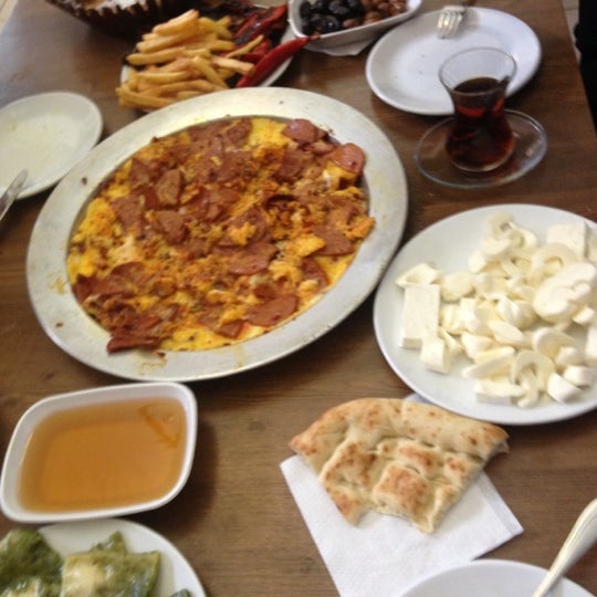 Zahter Kahvaltı Salonu - Kamberiye Mh. Melik Cabbar Cd.